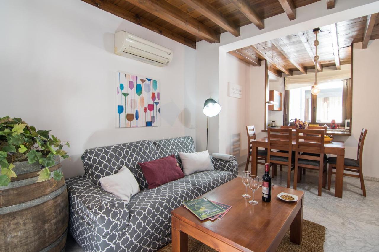 Tuguest Gracia Apartments Гранада Екстер'єр фото