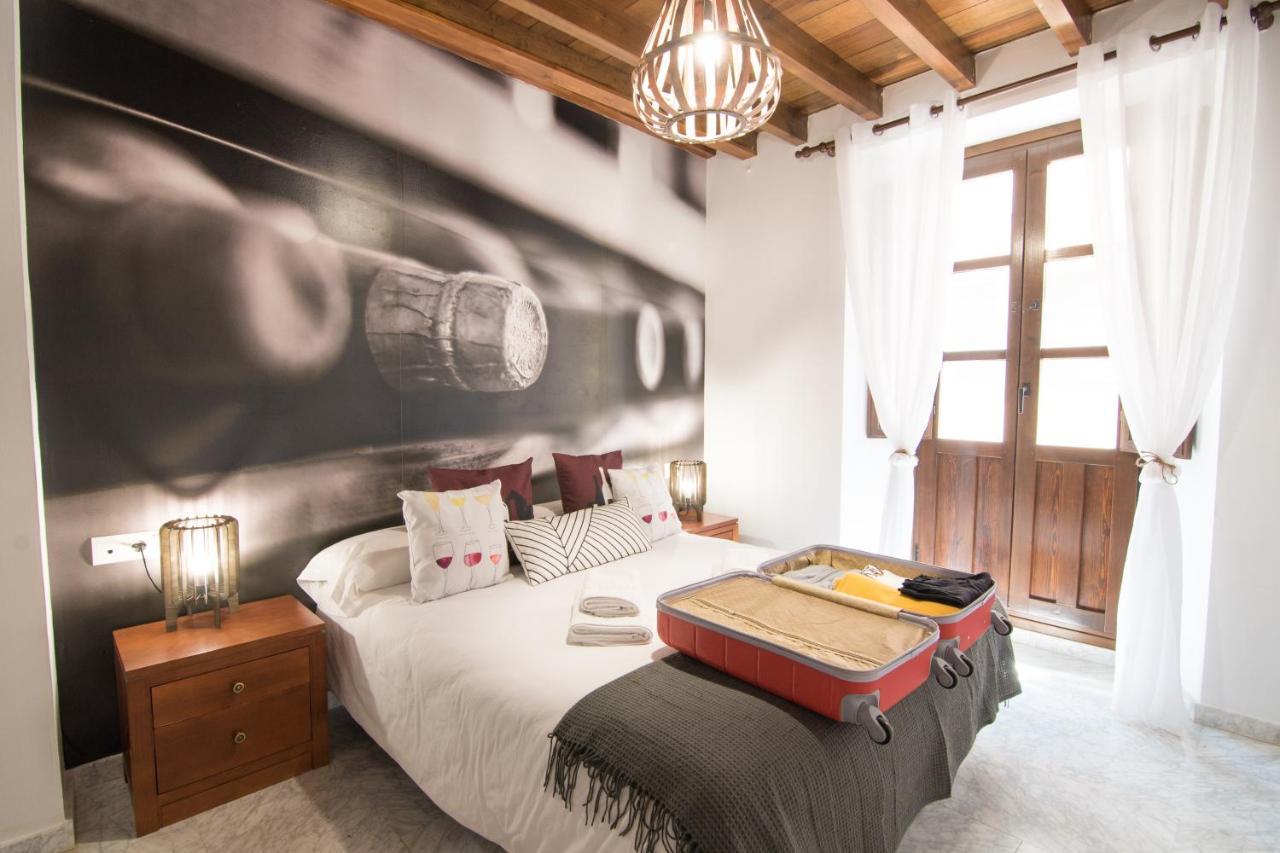 Tuguest Gracia Apartments Гранада Екстер'єр фото