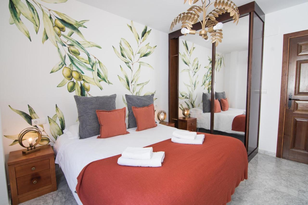 Tuguest Gracia Apartments Гранада Екстер'єр фото