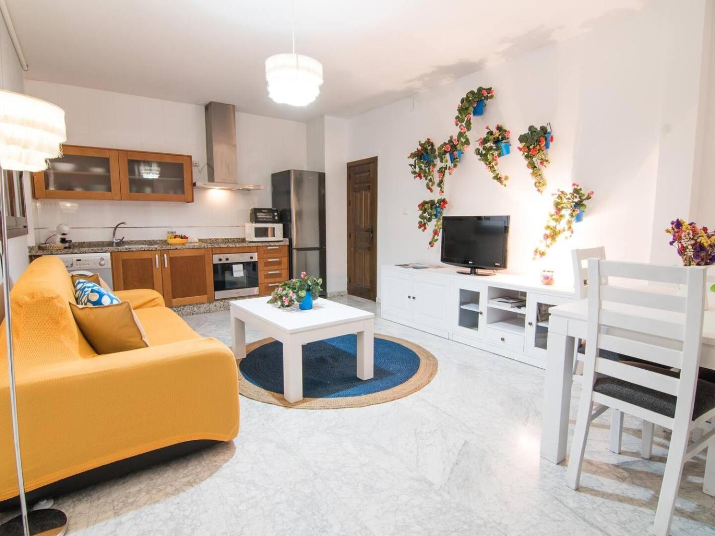 Tuguest Gracia Apartments Гранада Екстер'єр фото